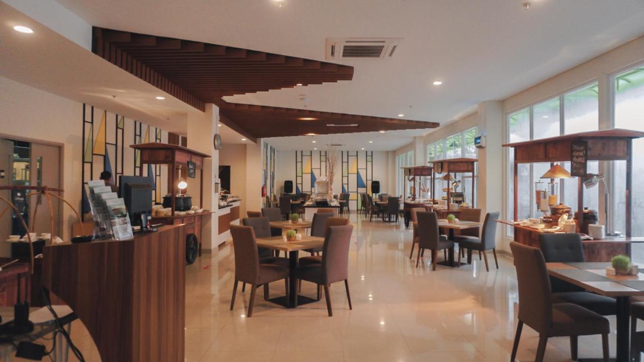 Patra Dumai Hotel Exterior foto